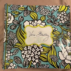 NWT Rare Vera Bradley Retired Peacock Pattern Photo Album